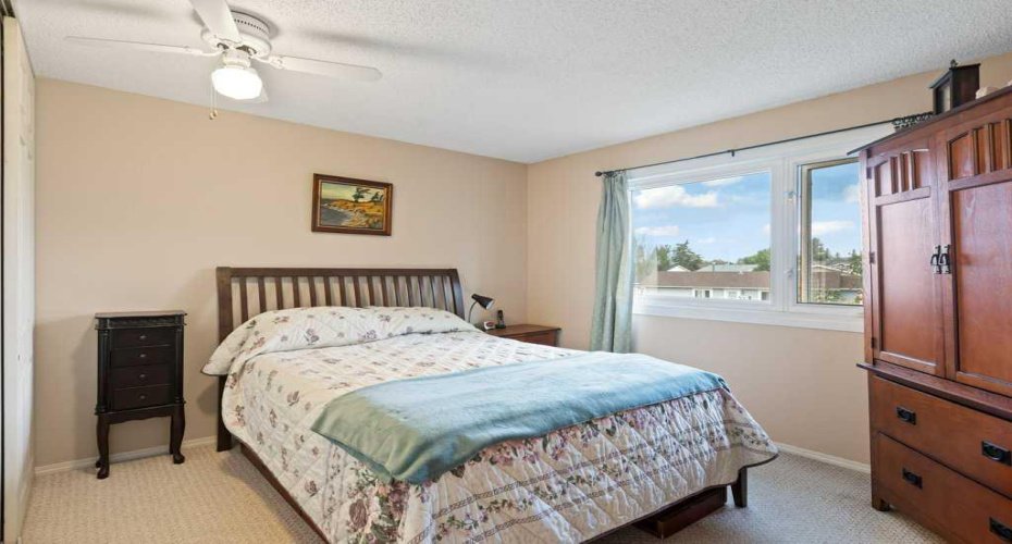 88 Faldale Close, Calgary, Alberta T3J 1V9, 3 Bedroom Bedrooms, 0 ,2 BathroomBathrooms,Residential,For Sale,Faldale,0,A2327135