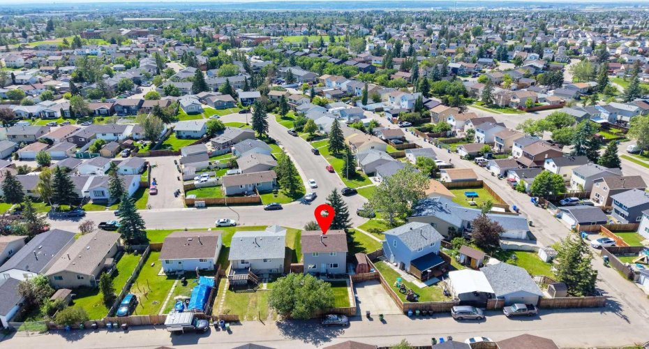 88 Faldale Close, Calgary, Alberta T3J 1V9, 3 Bedroom Bedrooms, 0 ,2 BathroomBathrooms,Residential,For Sale,Faldale,0,A2327135