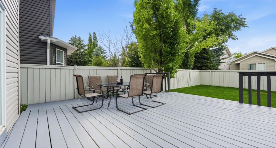 2020 Bridlemeadows Manor, Calgary, Alberta T2Y 4R9, 4 Bedroom Bedrooms, 0 ,3 BathroomBathrooms,Residential,For Sale,Bridlemeadows,0,A2327137