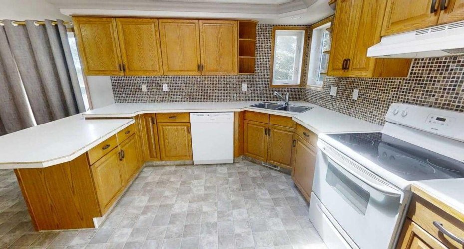 42 Mt Backus Crescent, Lethbridge, Alberta T1K 6P6, 5 Bedroom Bedrooms, 0 ,3 BathroomBathrooms,Residential,For Sale,Mt Backus,0,A2327147