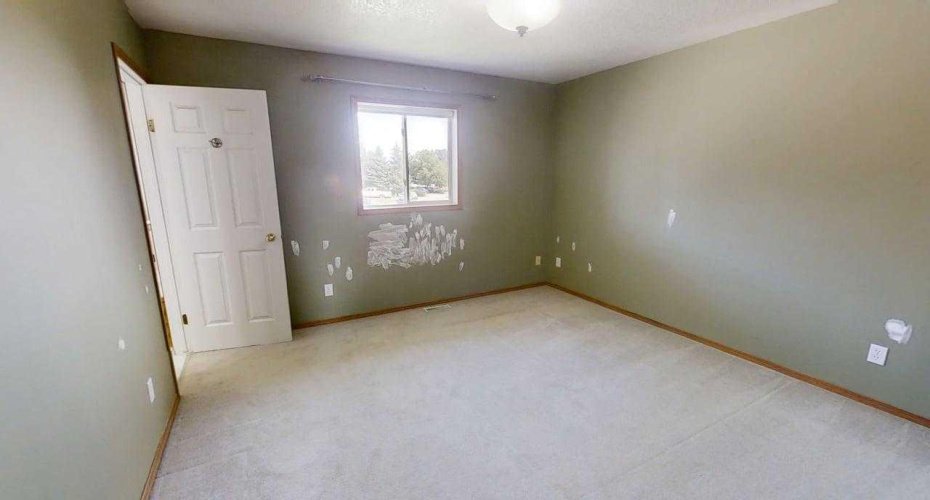 42 Mt Backus Crescent, Lethbridge, Alberta T1K 6P6, 5 Bedroom Bedrooms, 0 ,3 BathroomBathrooms,Residential,For Sale,Mt Backus,0,A2327147