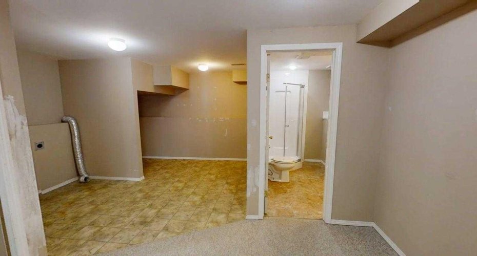 42 Mt Backus Crescent, Lethbridge, Alberta T1K 6P6, 5 Bedroom Bedrooms, 0 ,3 BathroomBathrooms,Residential,For Sale,Mt Backus,0,A2327147