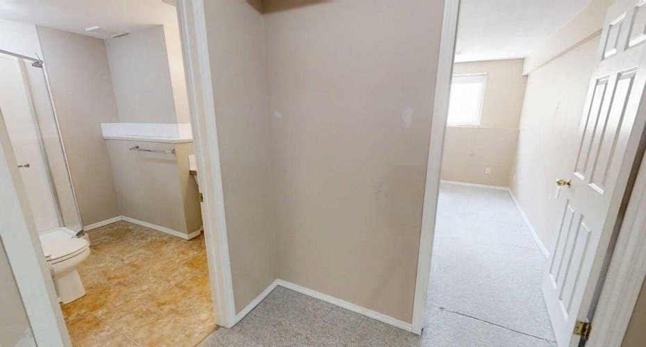 42 Mt Backus Crescent, Lethbridge, Alberta T1K 6P6, 5 Bedroom Bedrooms, 0 ,3 BathroomBathrooms,Residential,For Sale,Mt Backus,0,A2327147