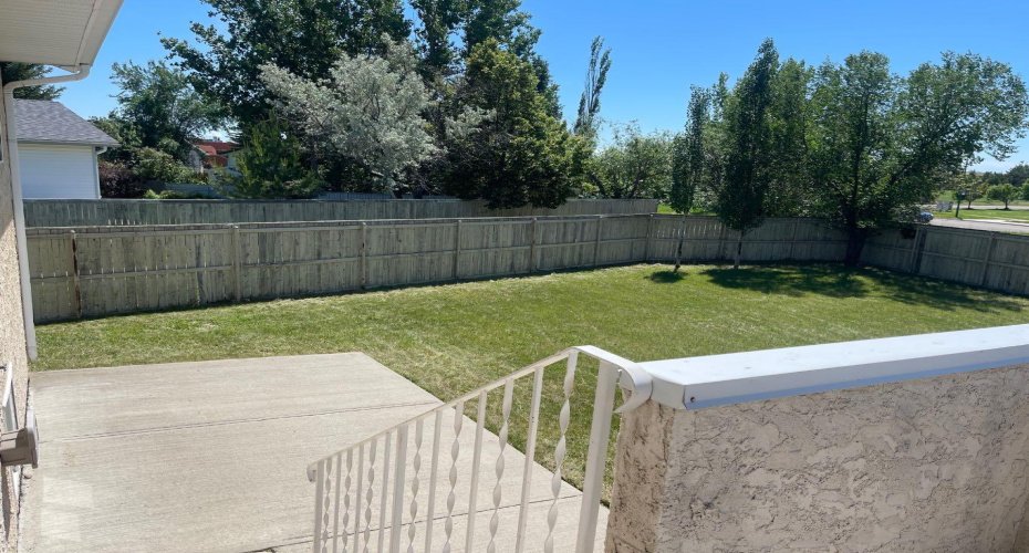 42 Mt Backus Crescent, Lethbridge, Alberta T1K 6P6, 5 Bedroom Bedrooms, 0 ,3 BathroomBathrooms,Residential,For Sale,Mt Backus,0,A2327147