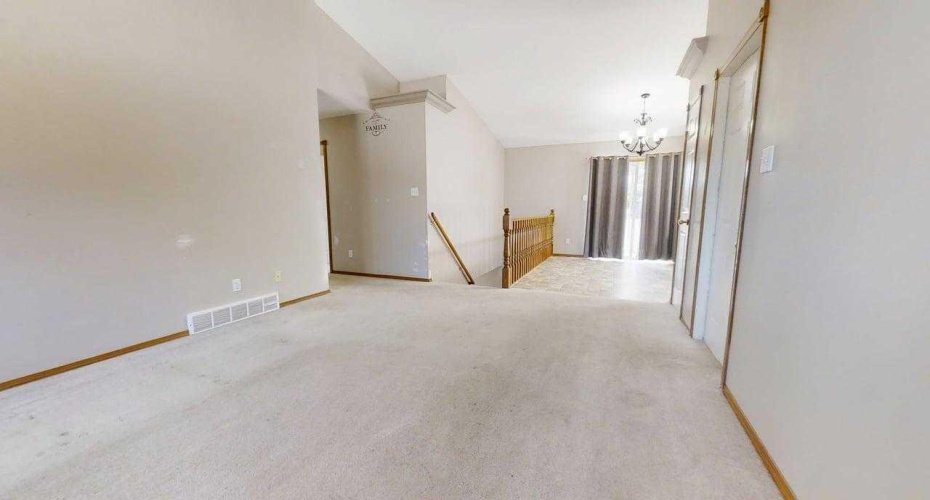 42 Mt Backus Crescent, Lethbridge, Alberta T1K 6P6, 5 Bedroom Bedrooms, 0 ,3 BathroomBathrooms,Residential,For Sale,Mt Backus,0,A2327147