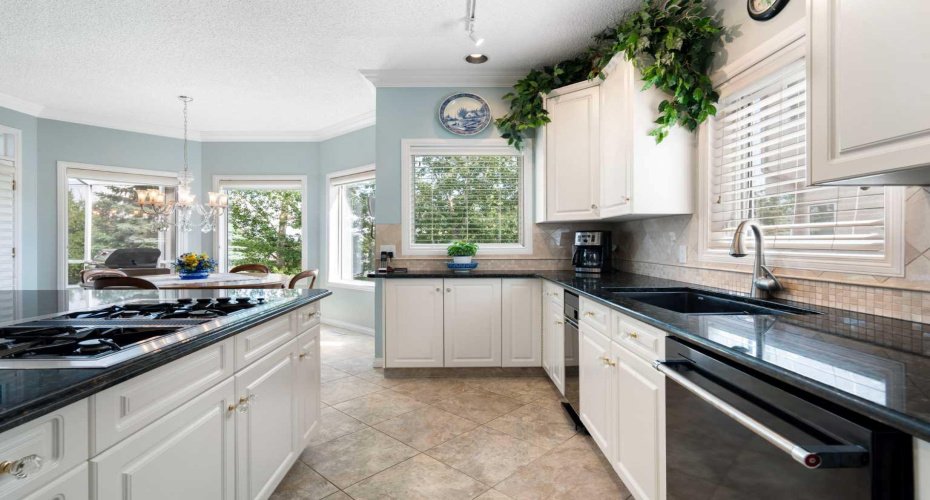 1649 Evergreen Hill, Calgary, Alberta T2Y 3B6, 3 Bedroom Bedrooms, 0 ,4 BathroomBathrooms,Residential,For Sale,Evergreen,0,A2327153