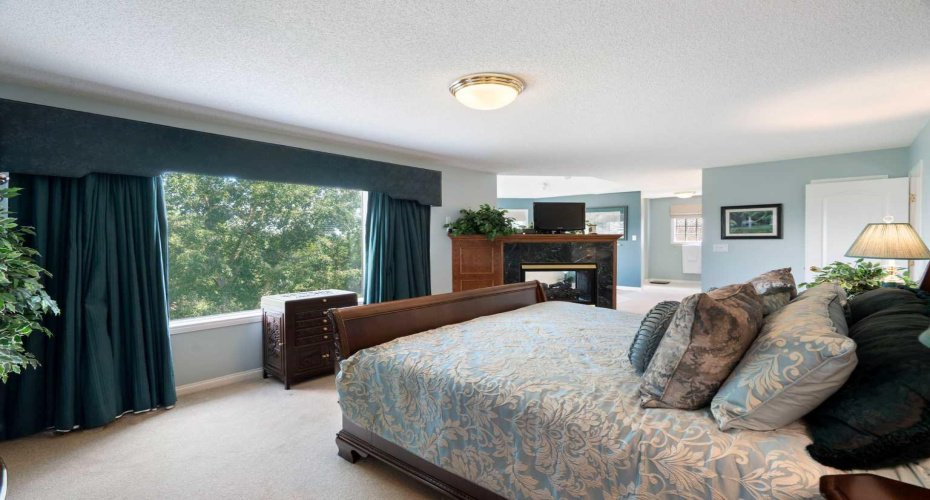 1649 Evergreen Hill, Calgary, Alberta T2Y 3B6, 3 Bedroom Bedrooms, 0 ,4 BathroomBathrooms,Residential,For Sale,Evergreen,0,A2327153