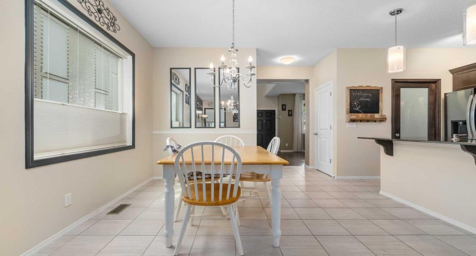 80 Legacy Crescent, Calgary, Alberta T2X 0W8, 4 Bedroom Bedrooms, 0 ,4 BathroomBathrooms,Residential,For Sale,Legacy,0,A2327155