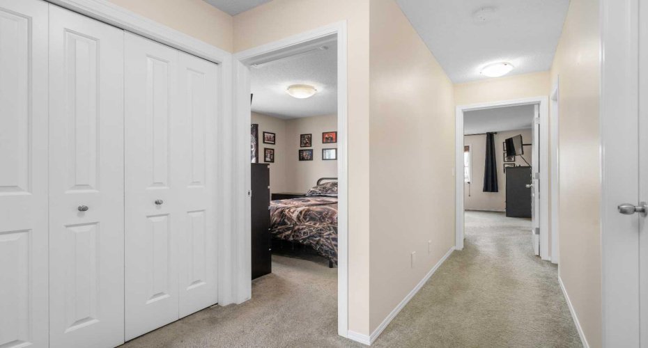 80 Legacy Crescent, Calgary, Alberta T2X 0W8, 4 Bedroom Bedrooms, 0 ,4 BathroomBathrooms,Residential,For Sale,Legacy,0,A2327155