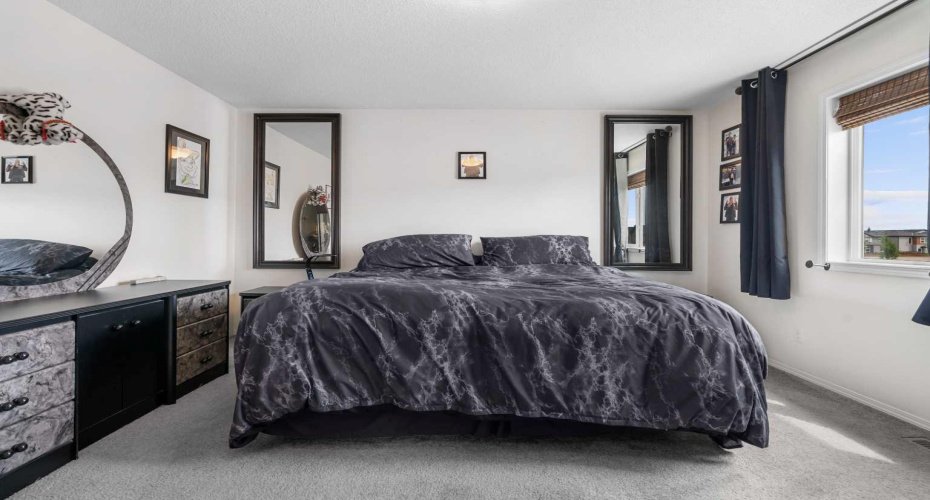 80 Legacy Crescent, Calgary, Alberta T2X 0W8, 4 Bedroom Bedrooms, 0 ,4 BathroomBathrooms,Residential,For Sale,Legacy,0,A2327155