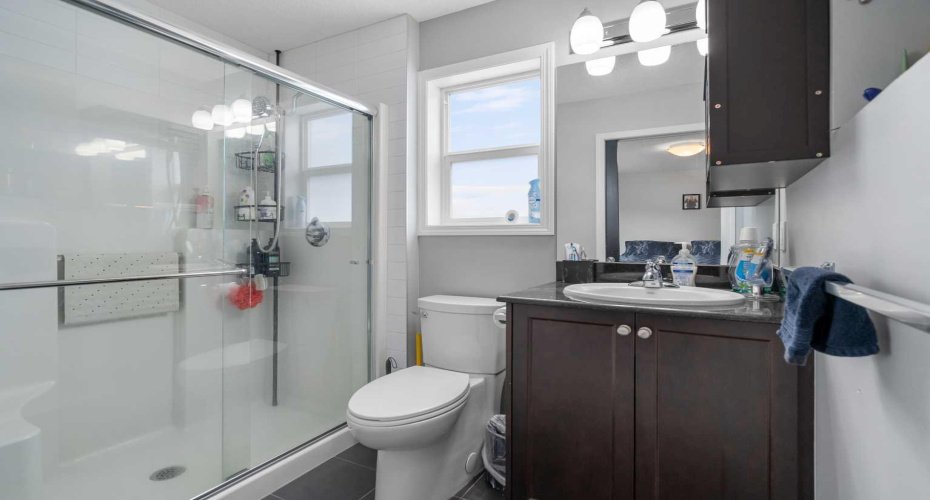 80 Legacy Crescent, Calgary, Alberta T2X 0W8, 4 Bedroom Bedrooms, 0 ,4 BathroomBathrooms,Residential,For Sale,Legacy,0,A2327155