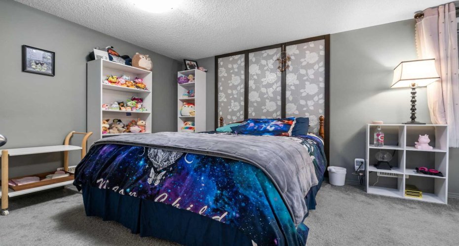 80 Legacy Crescent, Calgary, Alberta T2X 0W8, 4 Bedroom Bedrooms, 0 ,4 BathroomBathrooms,Residential,For Sale,Legacy,0,A2327155