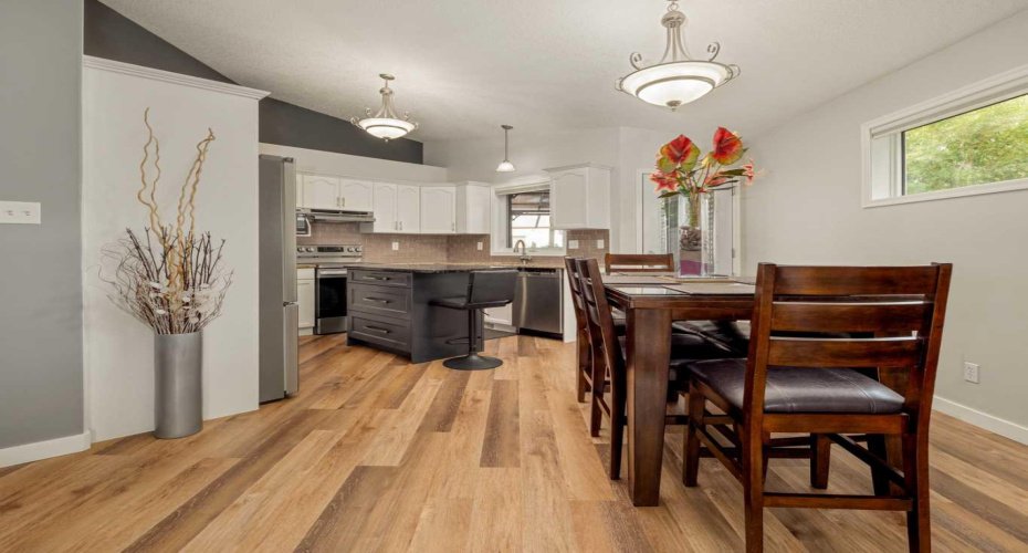 7 Kodiak Boulevard, Lethbridge, Alberta T1H 6S7, 4 Bedroom Bedrooms, 0 ,3 BathroomBathrooms,Residential,For Sale,Kodiak,0,A2327160