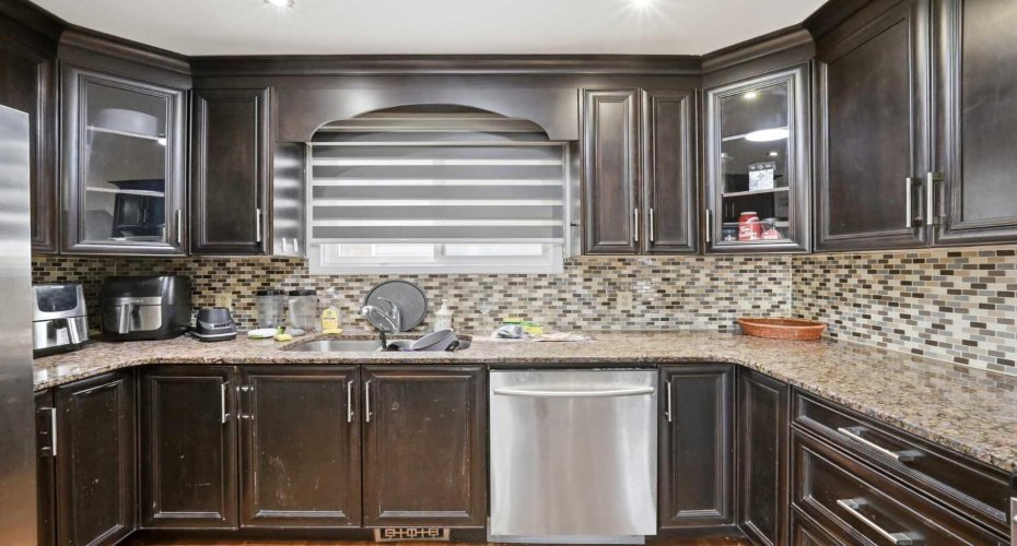 65 Falmere Way, Calgary, Alberta T3J 2Y7, 5 Bedroom Bedrooms, 0 ,4 BathroomBathrooms,Residential,For Sale,Falmere,0,A2327205