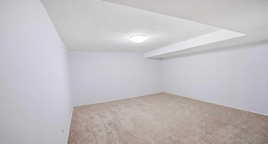 65 Falmere Way, Calgary, Alberta T3J 2Y7, 5 Bedroom Bedrooms, 0 ,4 BathroomBathrooms,Residential,For Sale,Falmere,0,A2327205