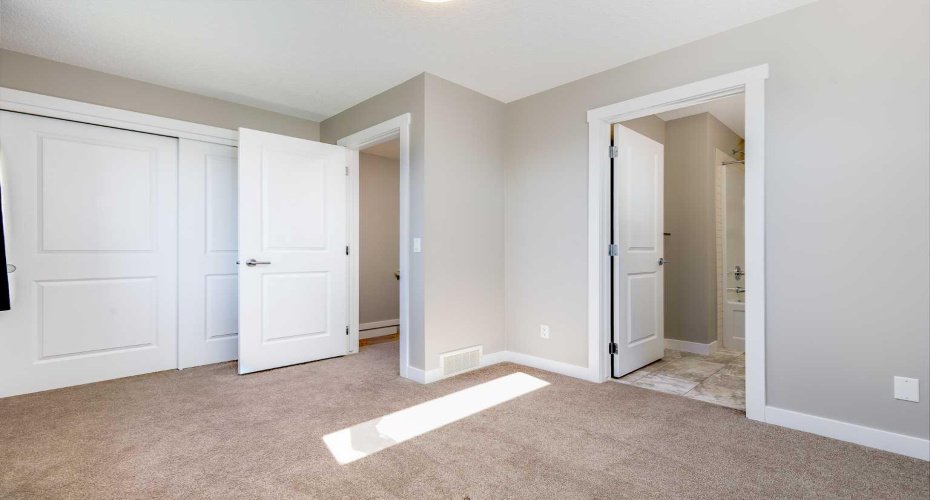 1225 Kings Heights Way, Airdrie, Alberta T4A 0M4, 2 Bedroom Bedrooms, 0 ,3 BathroomBathrooms,Residential,For Sale,Kings Heights,0,A2327210