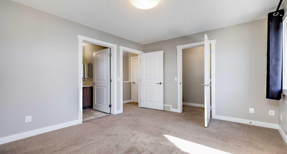 1225 Kings Heights Way, Airdrie, Alberta T4A 0M4, 2 Bedroom Bedrooms, 0 ,3 BathroomBathrooms,Residential,For Sale,Kings Heights,0,A2327210
