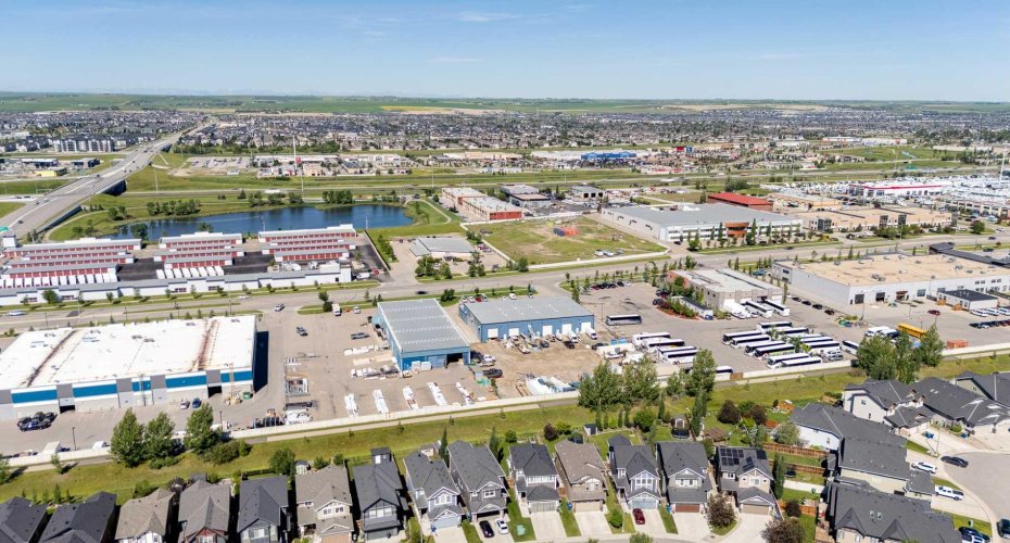 1225 Kings Heights Way, Airdrie, Alberta T4A 0M4, 2 Bedroom Bedrooms, 0 ,3 BathroomBathrooms,Residential,For Sale,Kings Heights,0,A2327210
