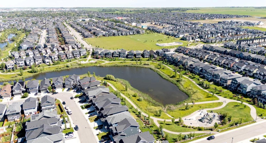 1225 Kings Heights Way, Airdrie, Alberta T4A 0M4, 2 Bedroom Bedrooms, 0 ,3 BathroomBathrooms,Residential,For Sale,Kings Heights,0,A2327210