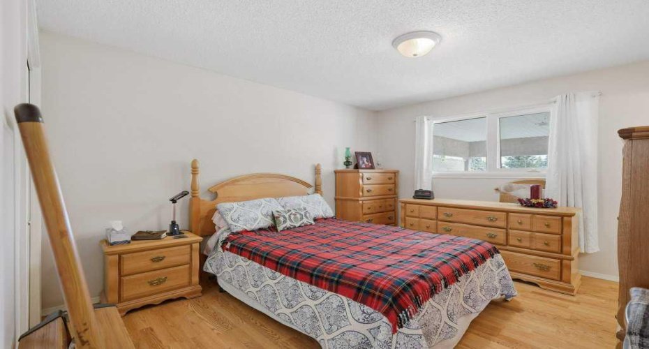 5709 56 Avenue, Lacombe, Alberta T4L 1N6, 5 Bedroom Bedrooms, 0 ,3 BathroomBathrooms,Residential,For Sale,56,0,A2327222