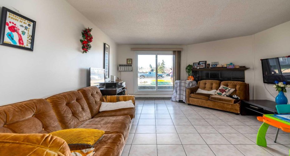 3007 57A Avenue, Lloydminster, Alberta T9V 1W5, 2 Bedroom Bedrooms, 0 ,1 BathroomBathrooms,Residential,For Sale,57A,0,A2327226