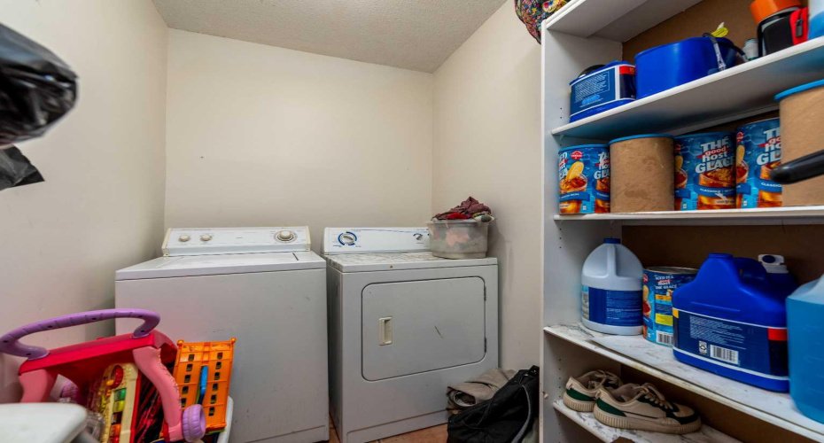 3007 57A Avenue, Lloydminster, Alberta T9V 1W5, 2 Bedroom Bedrooms, 0 ,1 BathroomBathrooms,Residential,For Sale,57A,0,A2327226