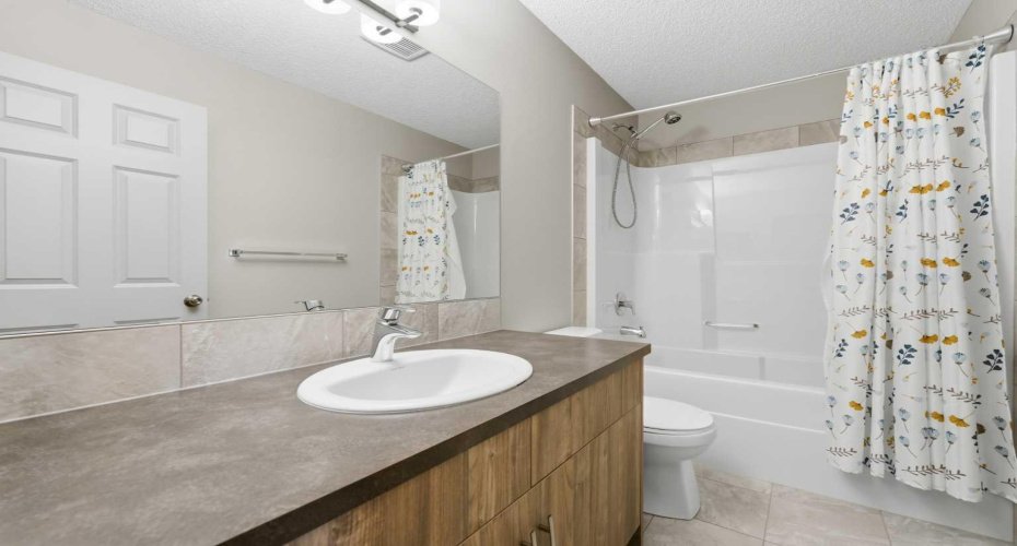 334 Legacy Village Way, Calgary, Alberta T2X 0Y9, 3 Bedroom Bedrooms, 0 ,3 BathroomBathrooms,Residential,For Sale,Legacy Village,0,A2327232