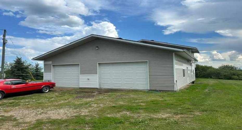 17117 742 Township, High Prairie, Alberta T0G 1E0, 3 Bedroom Bedrooms, 0 ,3 BathroomBathrooms,Residential,For Sale,742,0,A2327234