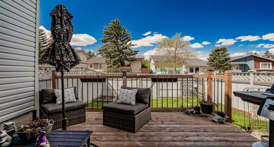 131 Templehill Drive, Calgary, Alberta T1Y 4T1, 3 Bedroom Bedrooms, 0 ,2 BathroomBathrooms,Residential,For Sale,Templehill,0,A2327288