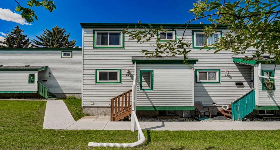 131 Templehill Drive, Calgary, Alberta T1Y 4T1, 3 Bedroom Bedrooms, 0 ,2 BathroomBathrooms,Residential,For Sale,Templehill,0,A2327288