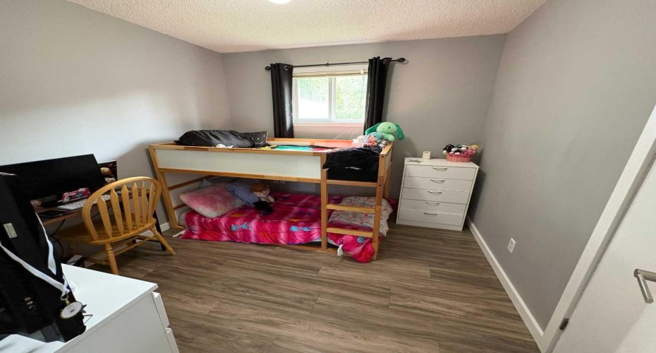 10709 89 Street, Peace River, Alberta T8S 1S4, 4 Bedroom Bedrooms, 0 ,2 BathroomBathrooms,Residential,For Sale,89,0,A2327306