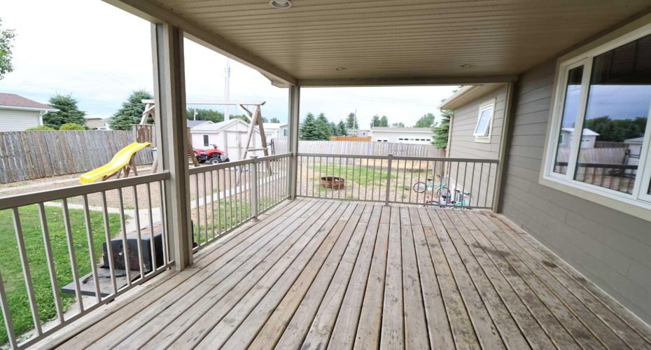 805 2nd St, Grassy Lake, Alberta T0K 0Z0, 6 Bedroom Bedrooms, 0 ,3 BathroomBathrooms,Residential,For Sale,2nd St,0,A2327317