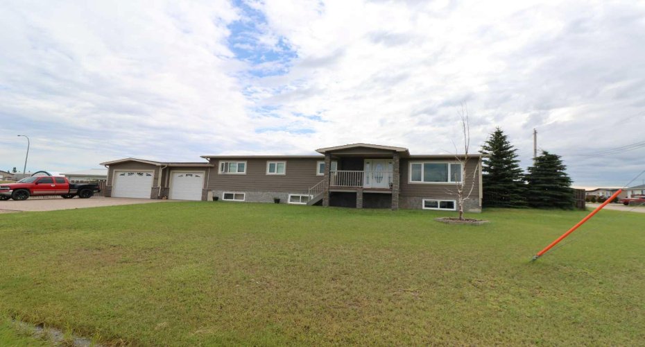805 2nd St, Grassy Lake, Alberta T0K 0Z0, 6 Bedroom Bedrooms, 0 ,3 BathroomBathrooms,Residential,For Sale,2nd St,0,A2327317
