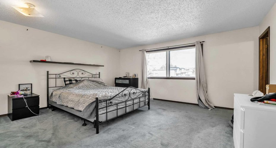 140 Dalhousie Road, Calgary, Alberta T3A 2H1, 3 Bedroom Bedrooms, 0 ,3 BathroomBathrooms,Residential,For Sale,Dalhousie,0,A2327325