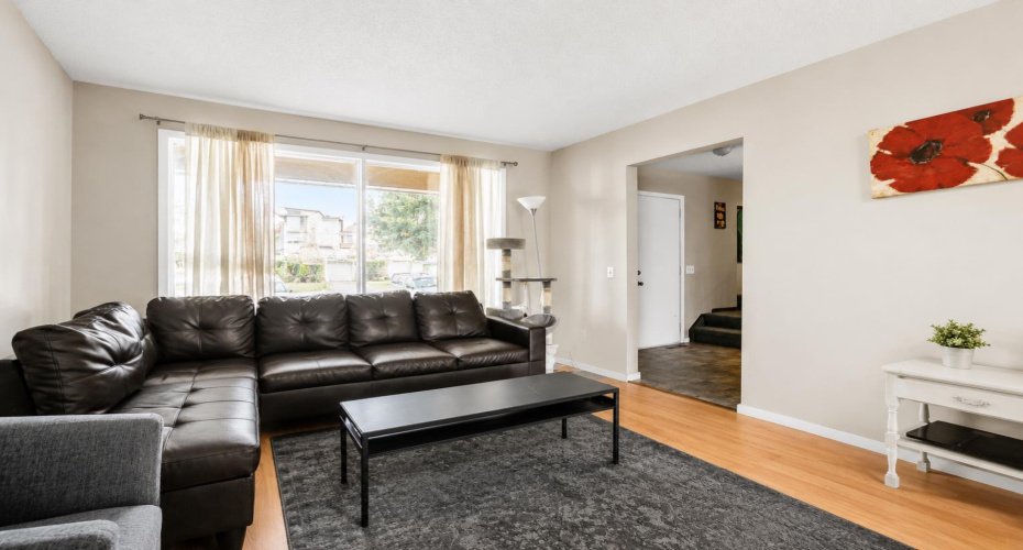 140 Dalhousie Road, Calgary, Alberta T3A 2H1, 3 Bedroom Bedrooms, 0 ,3 BathroomBathrooms,Residential,For Sale,Dalhousie,0,A2327325