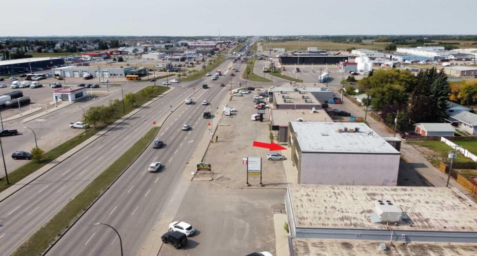 5720 (EAST SIDE) 44 Street, Lloydminster, Alberta T9V 0B6, 0 , 0 ,0,Commercial,For Lease,44,0,A2327327