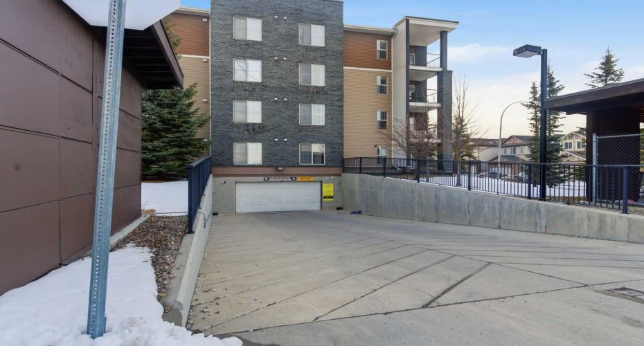 7110 80 Avenue, Calgary, Alberta T3J 0N4, 1 Bedroom Bedrooms, 0 ,1 BathroomBathrooms,Residential,For Sale,80,0,A2327338