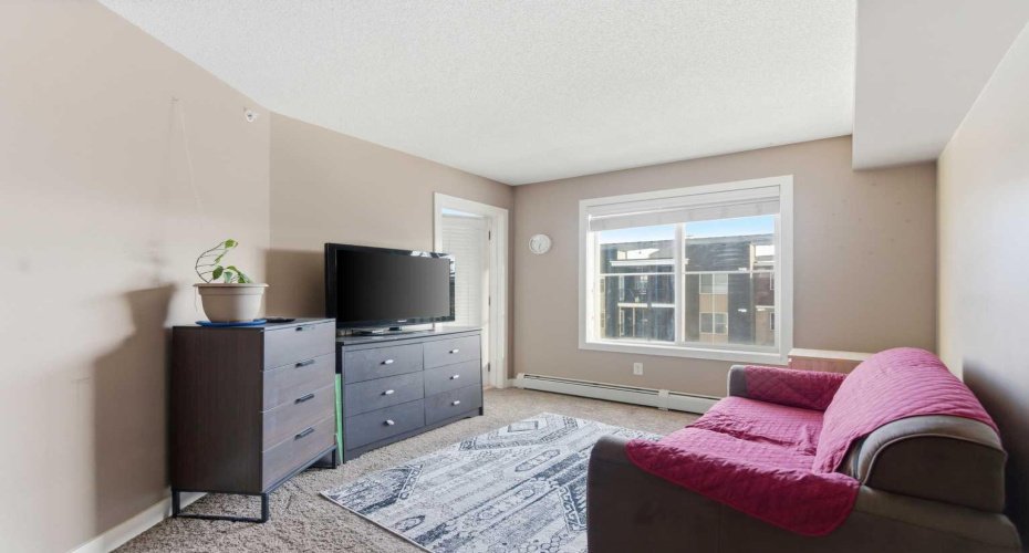 7110 80 Avenue, Calgary, Alberta T3J 0N4, 1 Bedroom Bedrooms, 0 ,1 BathroomBathrooms,Residential,For Sale,80,0,A2327338