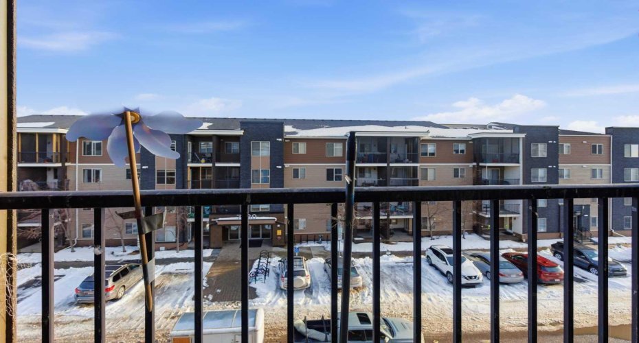 7110 80 Avenue, Calgary, Alberta T3J 0N4, 1 Bedroom Bedrooms, 0 ,1 BathroomBathrooms,Residential,For Sale,80,0,A2327338