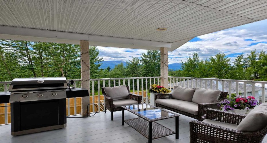 Covered Deck With A Stunning View. Gas Line For BBQ.