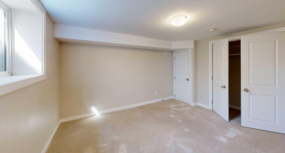 2005 26 Street, Lethbridge, Alberta T1K 2N8, 0 , 0 ,0,Rental,26,0,A2327390