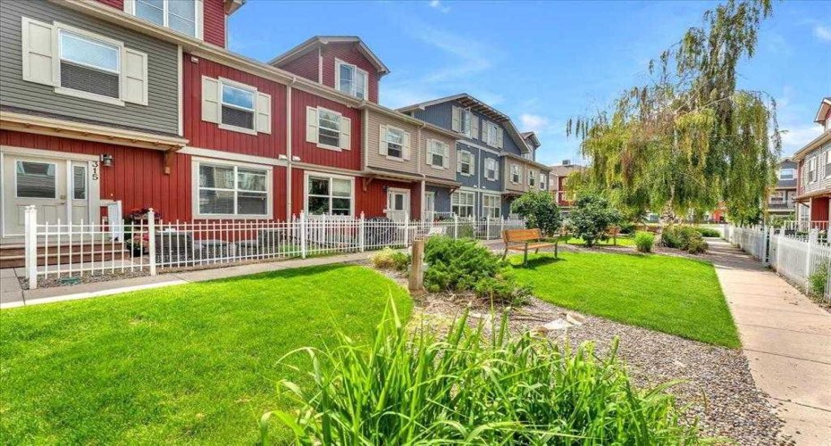 10 Auburn Bay Avenue, Calgary, Alberta T3M0P7, 2 Bedroom Bedrooms, 0 ,3 BathroomBathrooms,Residential,For Sale,Auburn Bay,0,A2321797