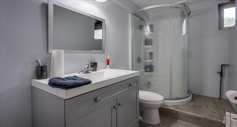3 pc bathroom