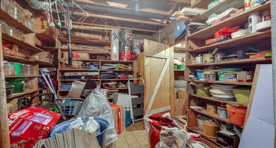 Storage room 2