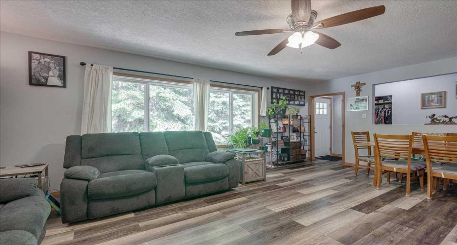 Living Room/ Dining Room