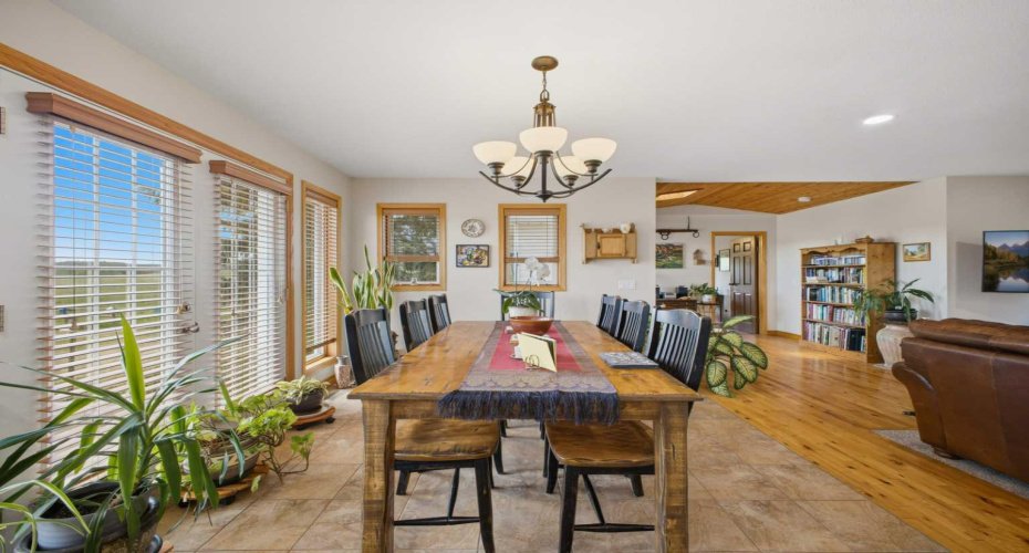 38105 Range Road 244, Rural Lacombe County, Alberta T0C 0Y0, 5 Bedroom Bedrooms, 0 ,3 BathroomBathrooms,Agri-business,For Sale,Range Road 244,0,A2322750