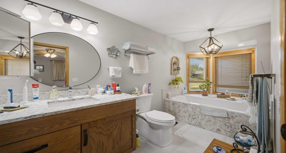 38105 Range Road 244, Rural Lacombe County, Alberta T0C 0Y0, 5 Bedroom Bedrooms, 0 ,3 BathroomBathrooms,Agri-business,For Sale,Range Road 244,0,A2322750