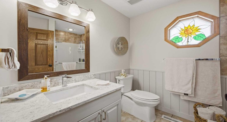 38105 Range Road 244, Rural Lacombe County, Alberta T0C 0Y0, 5 Bedroom Bedrooms, 0 ,3 BathroomBathrooms,Agri-business,For Sale,Range Road 244,0,A2322750