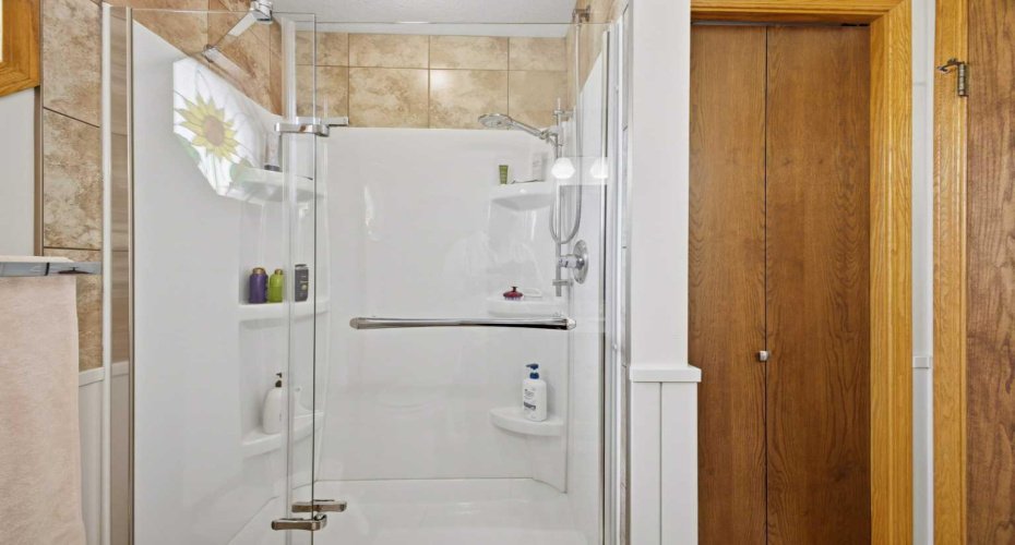 38105 Range Road 244, Rural Lacombe County, Alberta T0C 0Y0, 5 Bedroom Bedrooms, 0 ,3 BathroomBathrooms,Agri-business,For Sale,Range Road 244,0,A2322750