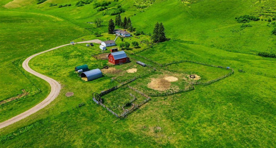 38105 Range Road 244, Rural Lacombe County, Alberta T0C 0Y0, 5 Bedroom Bedrooms, 0 ,3 BathroomBathrooms,Agri-business,For Sale,Range Road 244,0,A2322750
